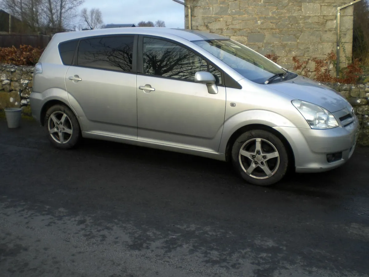 2007 TOYOTA VERSO 1.8 petrol 7 seater - Image 1