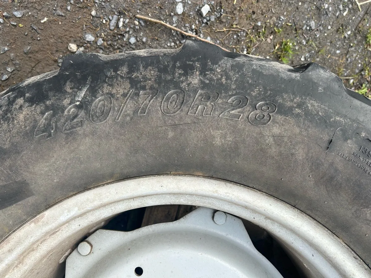 Tractor wheels - Image 2