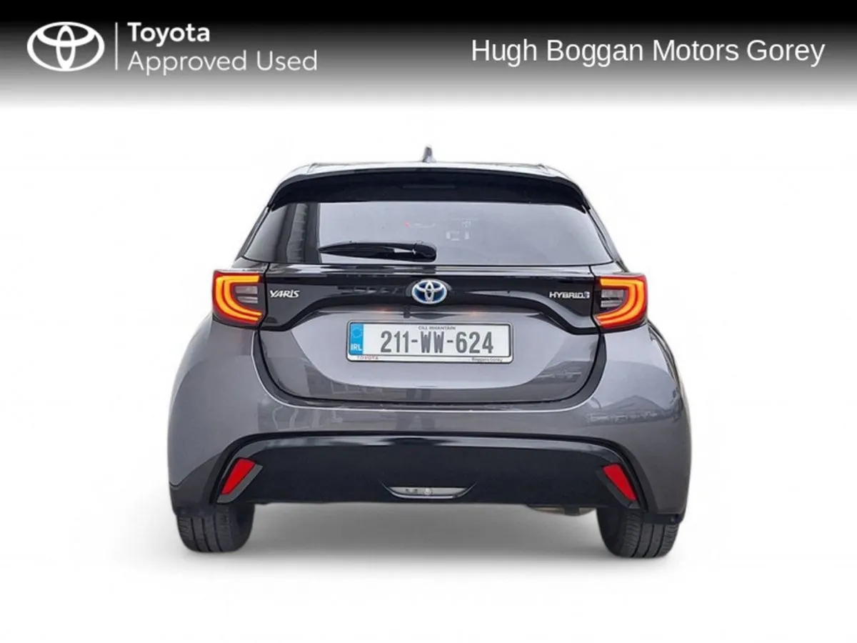 Toyota Yaris Platinum 4 4DR Auto - Image 4