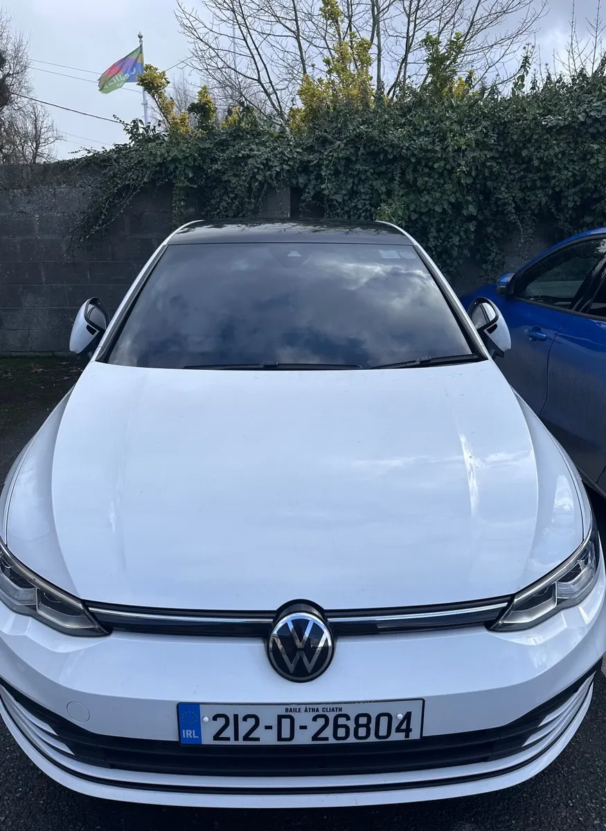 Volkswagen  eTSI Golf 2021 - Image 1