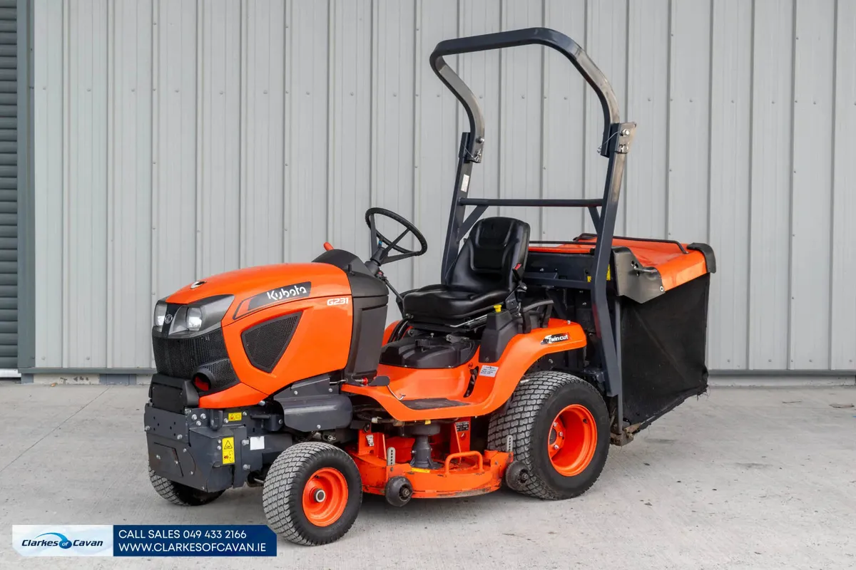 Used 2020 Kubota G231LD Lawnmower - Image 1