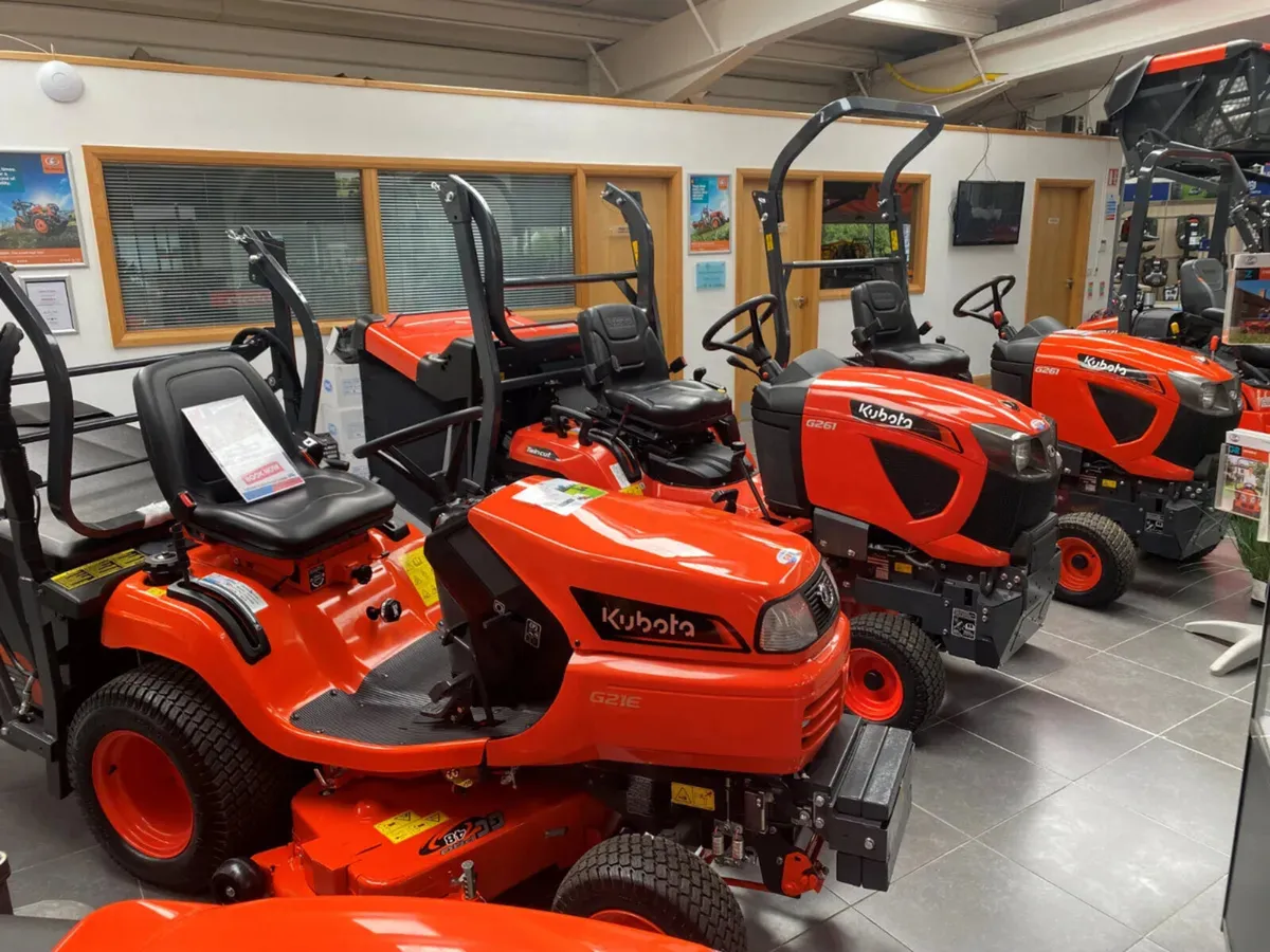 Professional Diesel Kubota Lawnmowers - Image 4