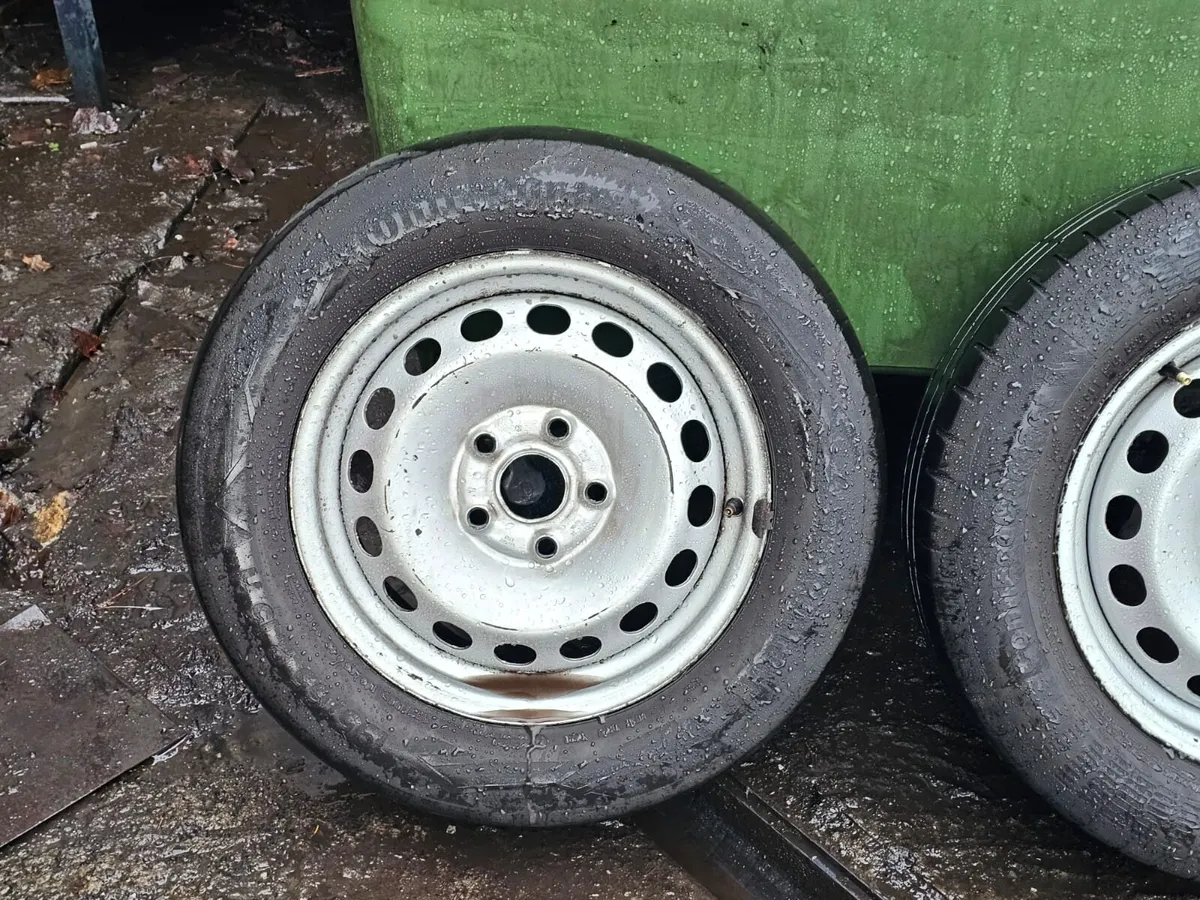 4 Genuine VW Caddy Steelies 15" - Image 4