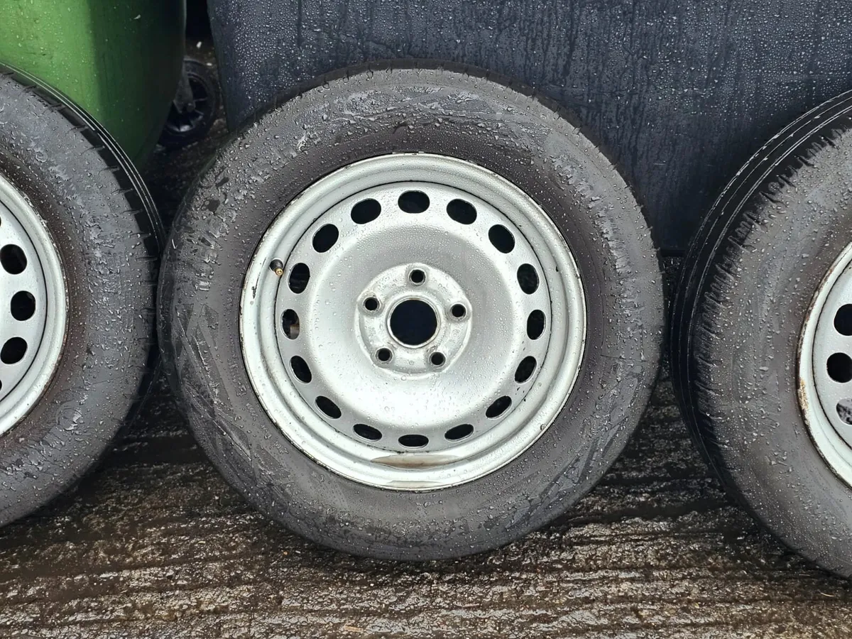 4 Genuine VW Caddy Steelies 15" - Image 2