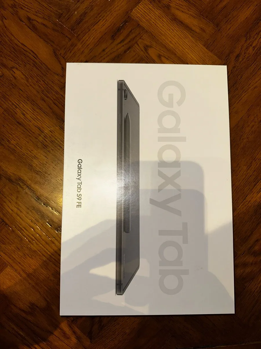 Samsung Galaxy Tab S9 FE - Image 1