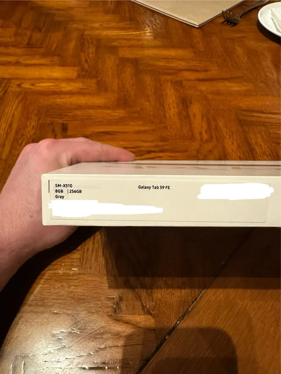 Samsung Galaxy Tab S9 FE - Image 2