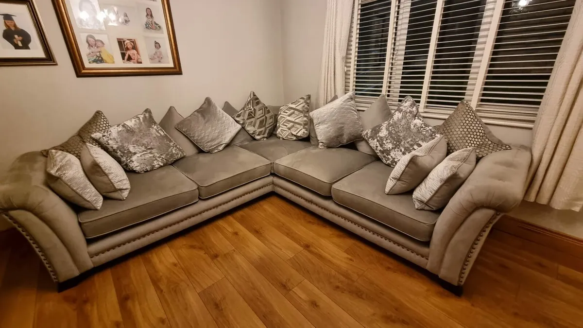 Ashley Manor Fabian corner sofa - Image 1