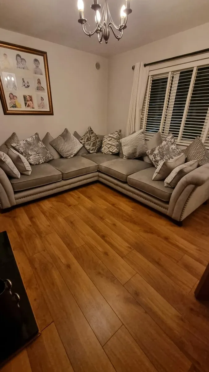 Ashley Manor Fabian corner sofa - Image 3