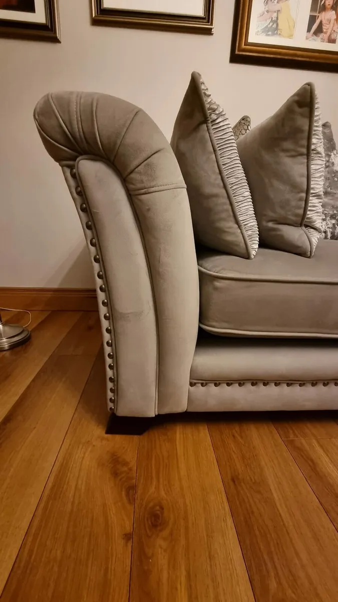 Ashley Manor Fabian corner sofa - Image 4