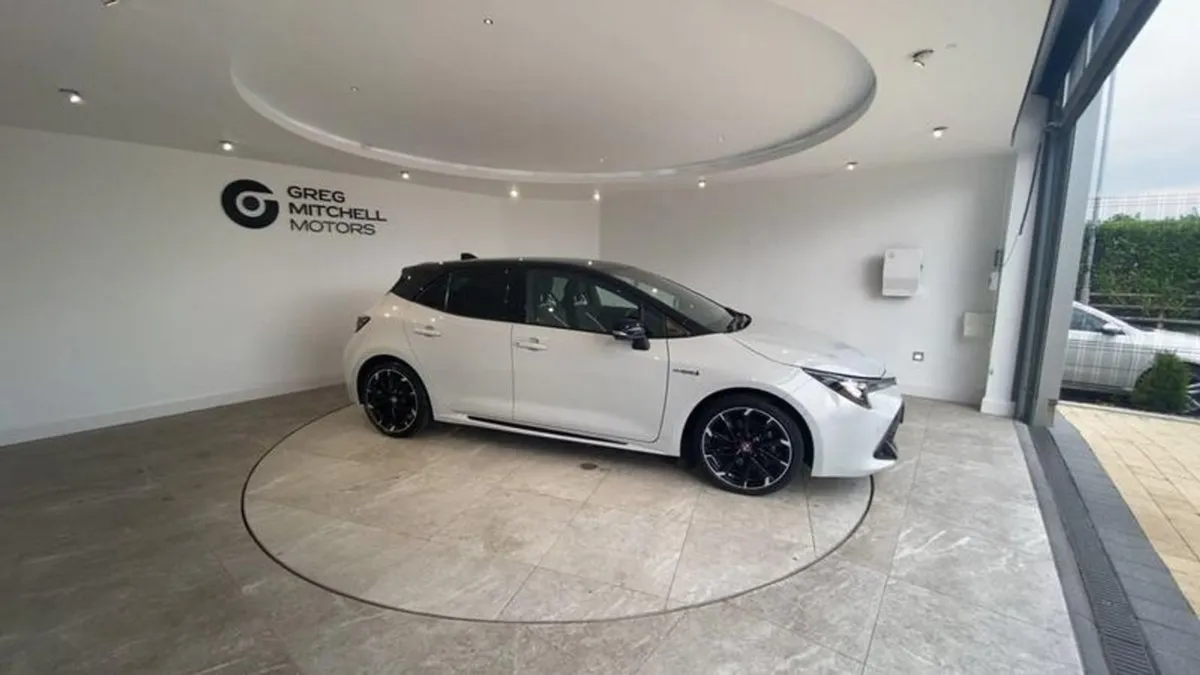 Toyota Corolla 2.0 Vvt-i Hybrid GR Sport 5dr CVT - Image 2