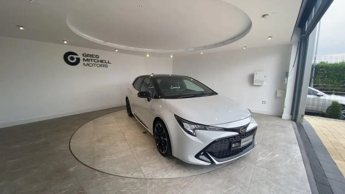Toyota Corolla 2.0 Vvt-i Hybrid GR Sport 5dr CVT - Image 3