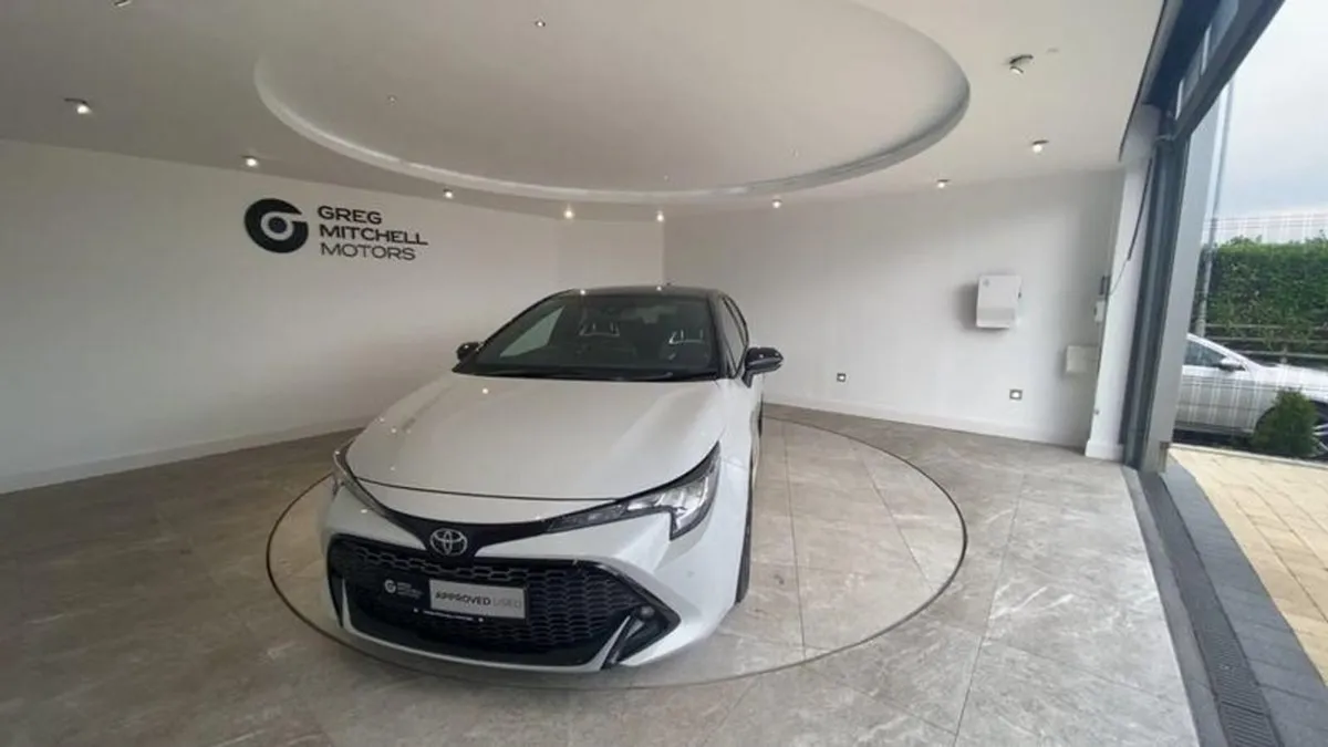 Toyota Corolla 2.0 Vvt-i Hybrid GR Sport 5dr CVT - Image 4