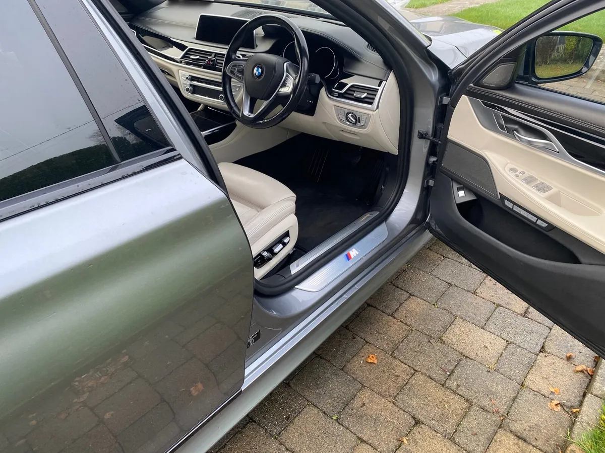 BMW 7-Series 2017 (172) 740d X-Drive M-Sport - Image 3