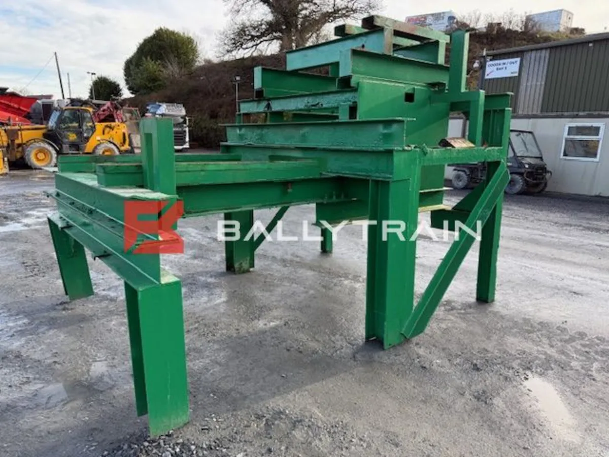 Crusher Frame/Stand - Image 1