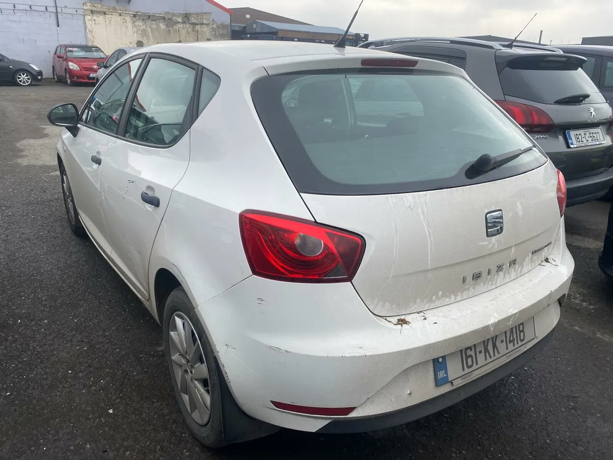 Seat ibiza 2016, diesel ⛽️ light front damage - Image 3