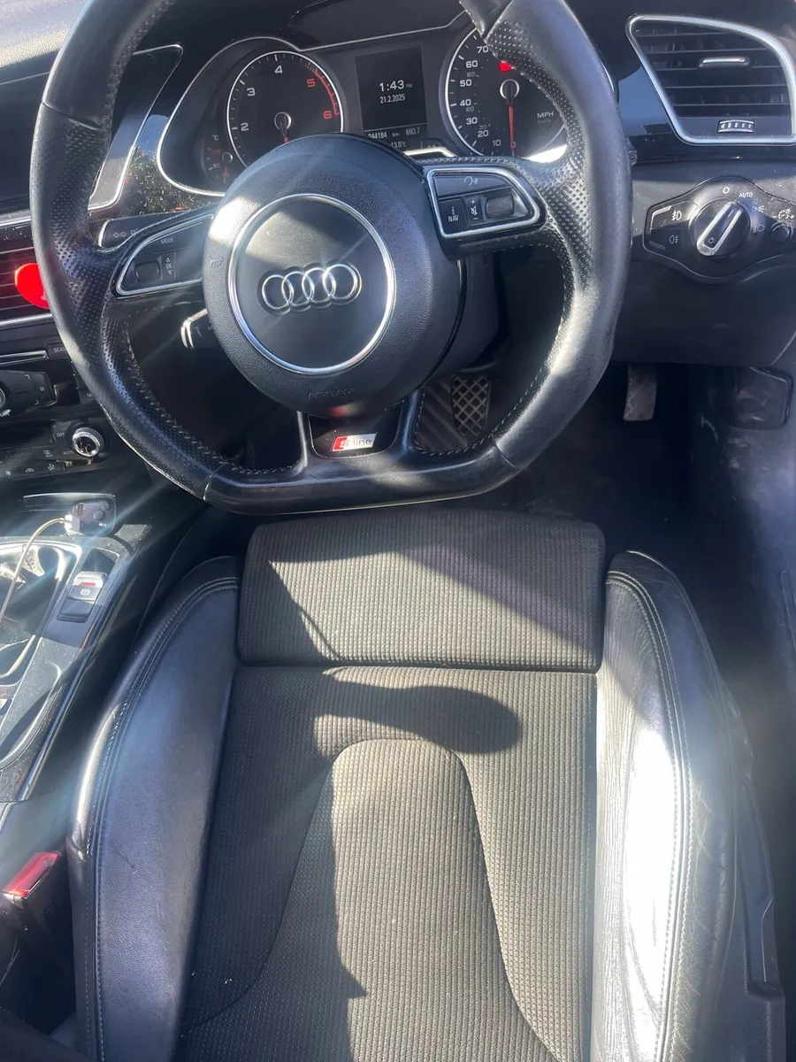 Audi A4 Sline Black edition 2014 - Image 3