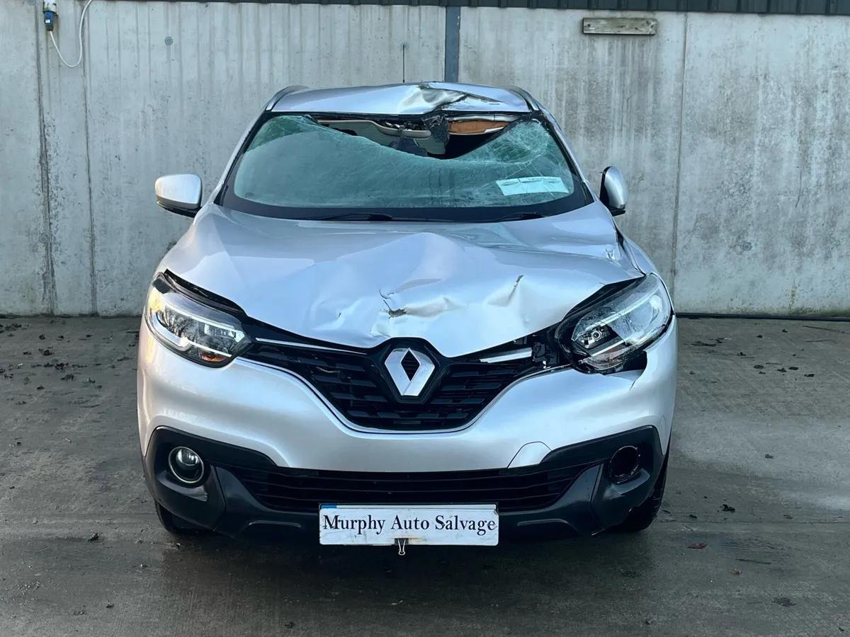 2016 Renault Kadjar for parts - Image 1