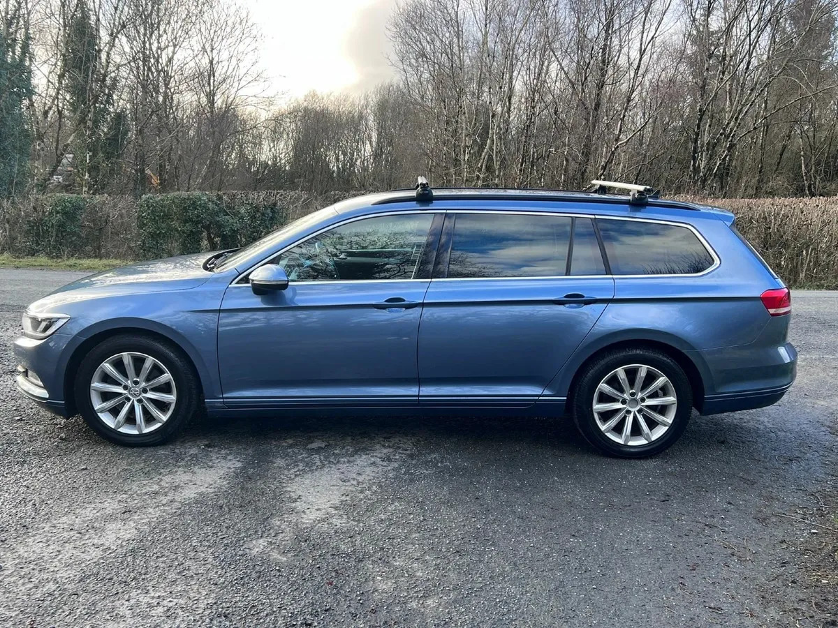 Volkswagen Passat 2018 - Image 4