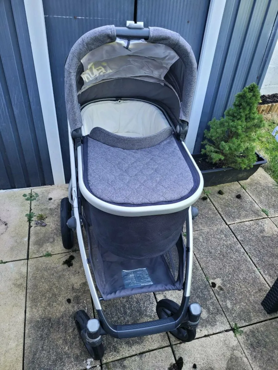 Buggy: Uppababy Vista travel system - Image 2