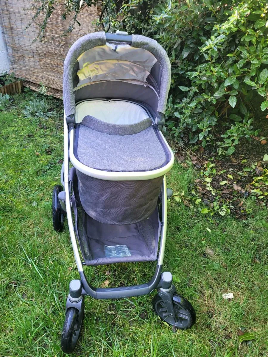 Buggy: Uppababy Vista travel system - Image 1