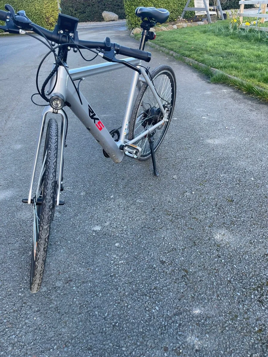 Electric bike - Image 2
