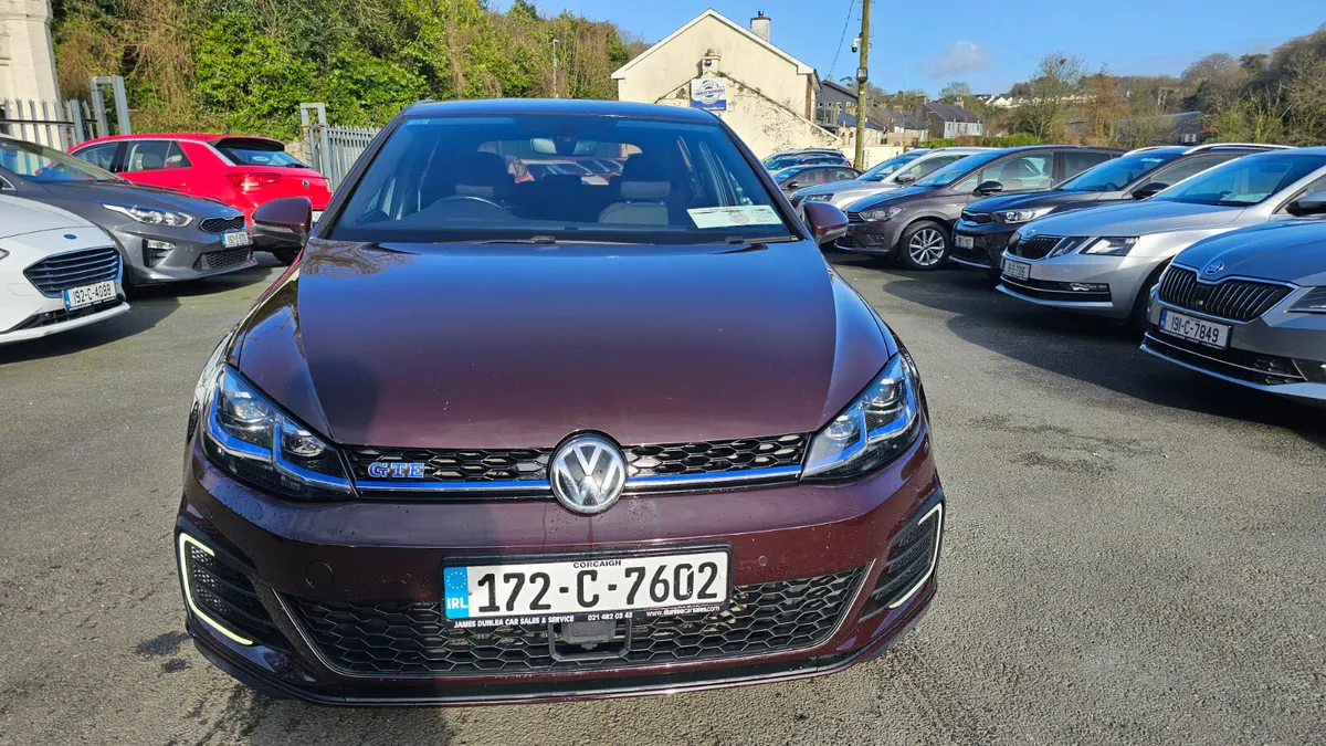 Volkswagen Golf 2017 1.4TSI 5DR DSG 204HP GTE - Image 3