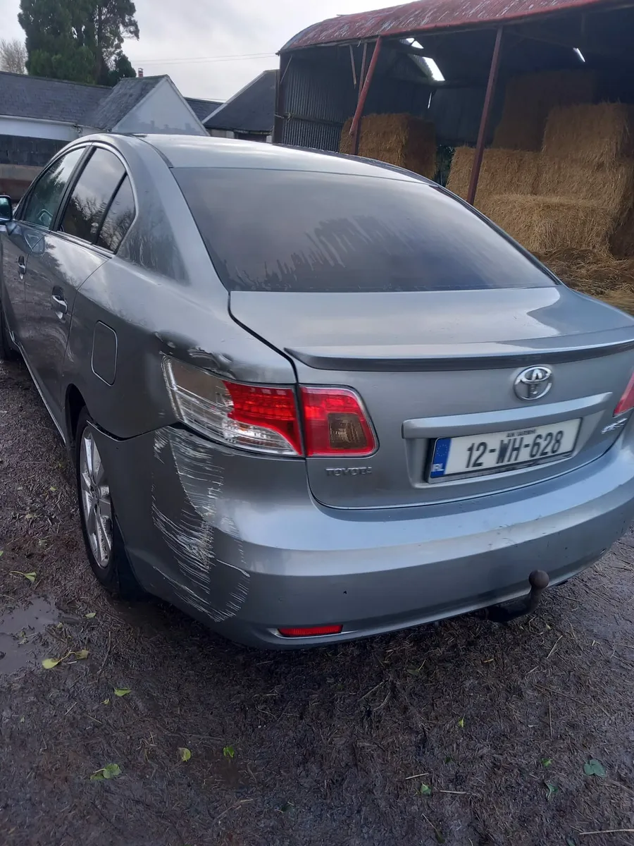 Toyota avensis - Image 4