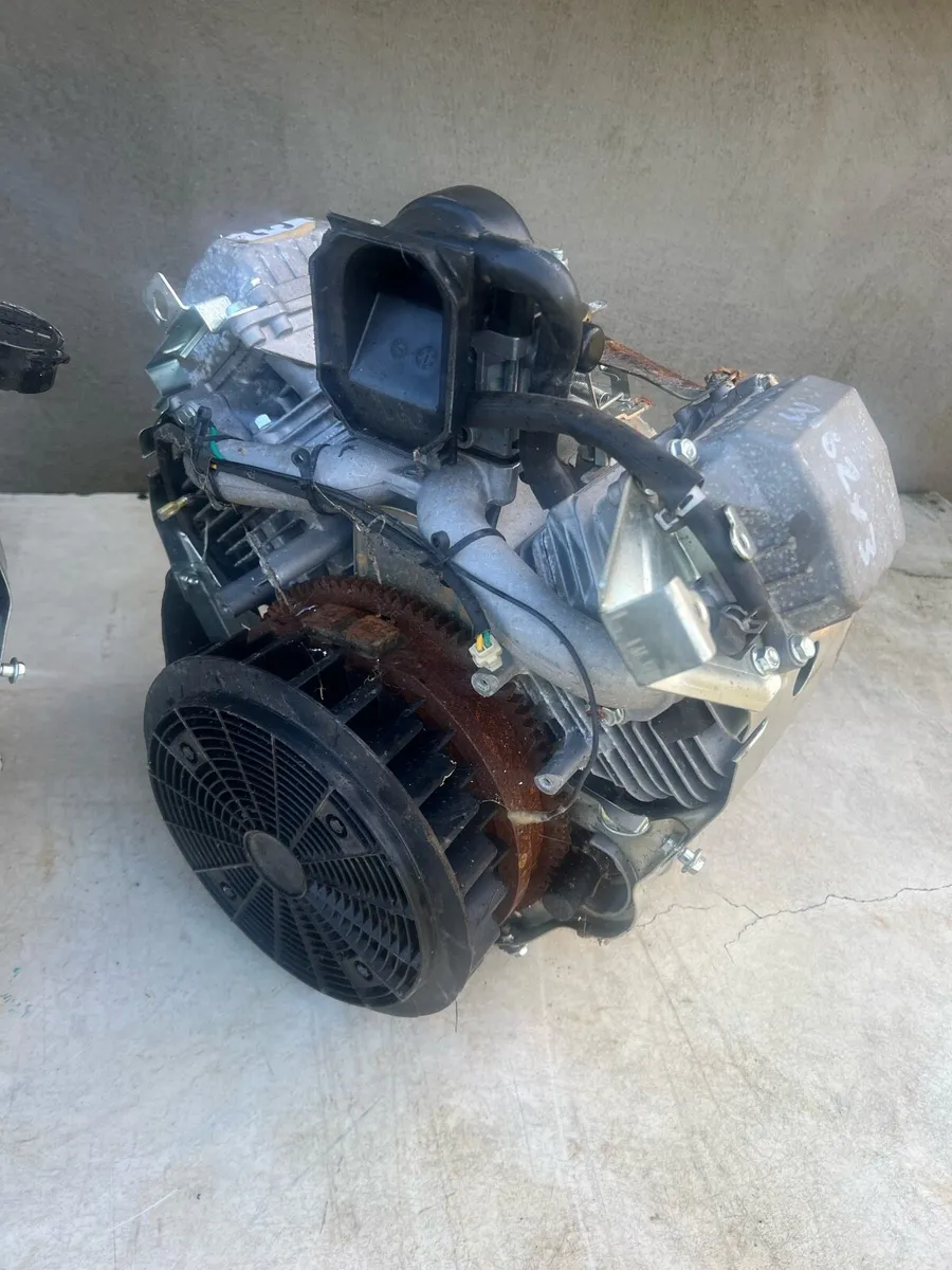 Loncin Engine Twin V Cylinder 22hp New - Image 2
