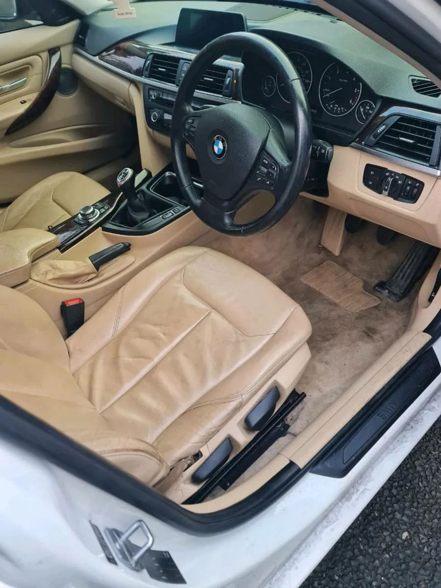 2012 BMW F30 320D SE BREAKING PARTS - Image 4