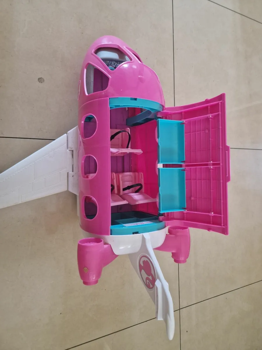 Barbie Airplane - Image 1