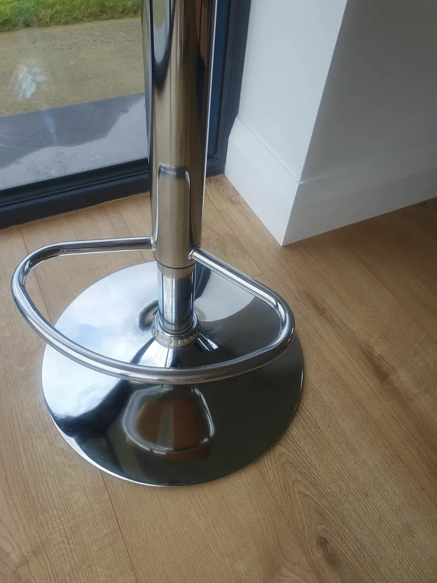 Kitchen Bar Stools - Image 2