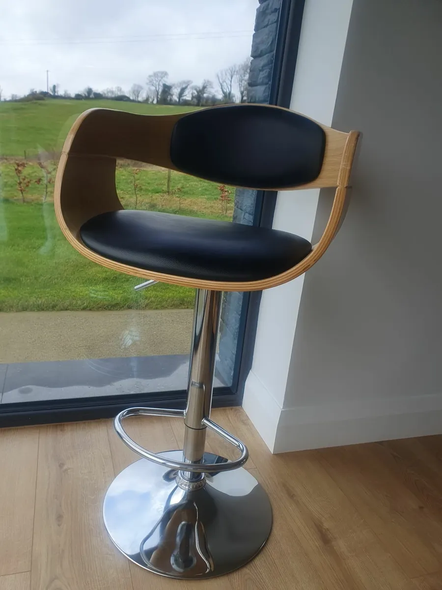 Kitchen Bar Stools - Image 4