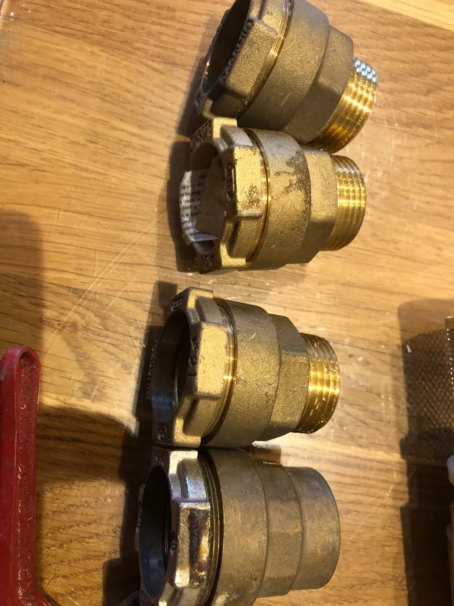 Brass plumbing fittings - Image 2