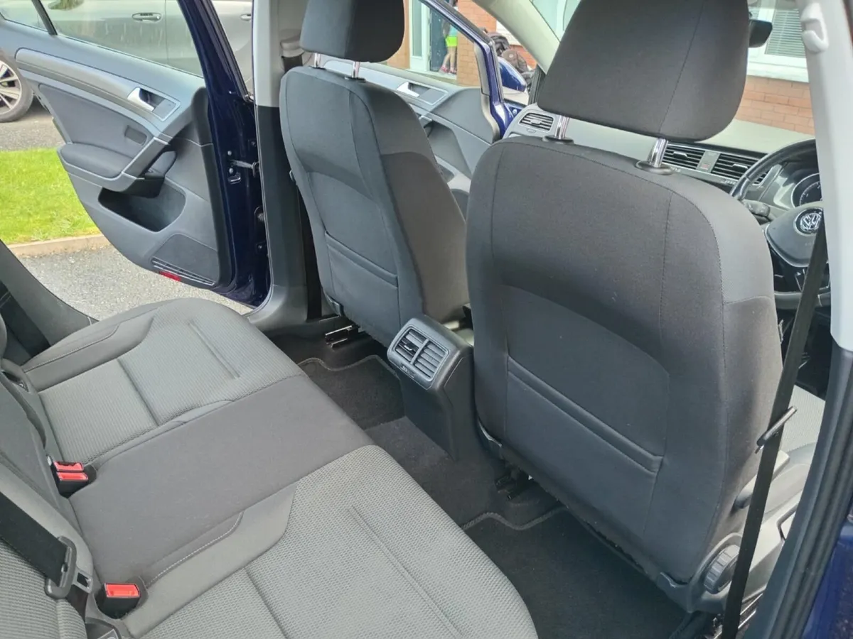 Volkswagen Golf 2017 - Image 2
