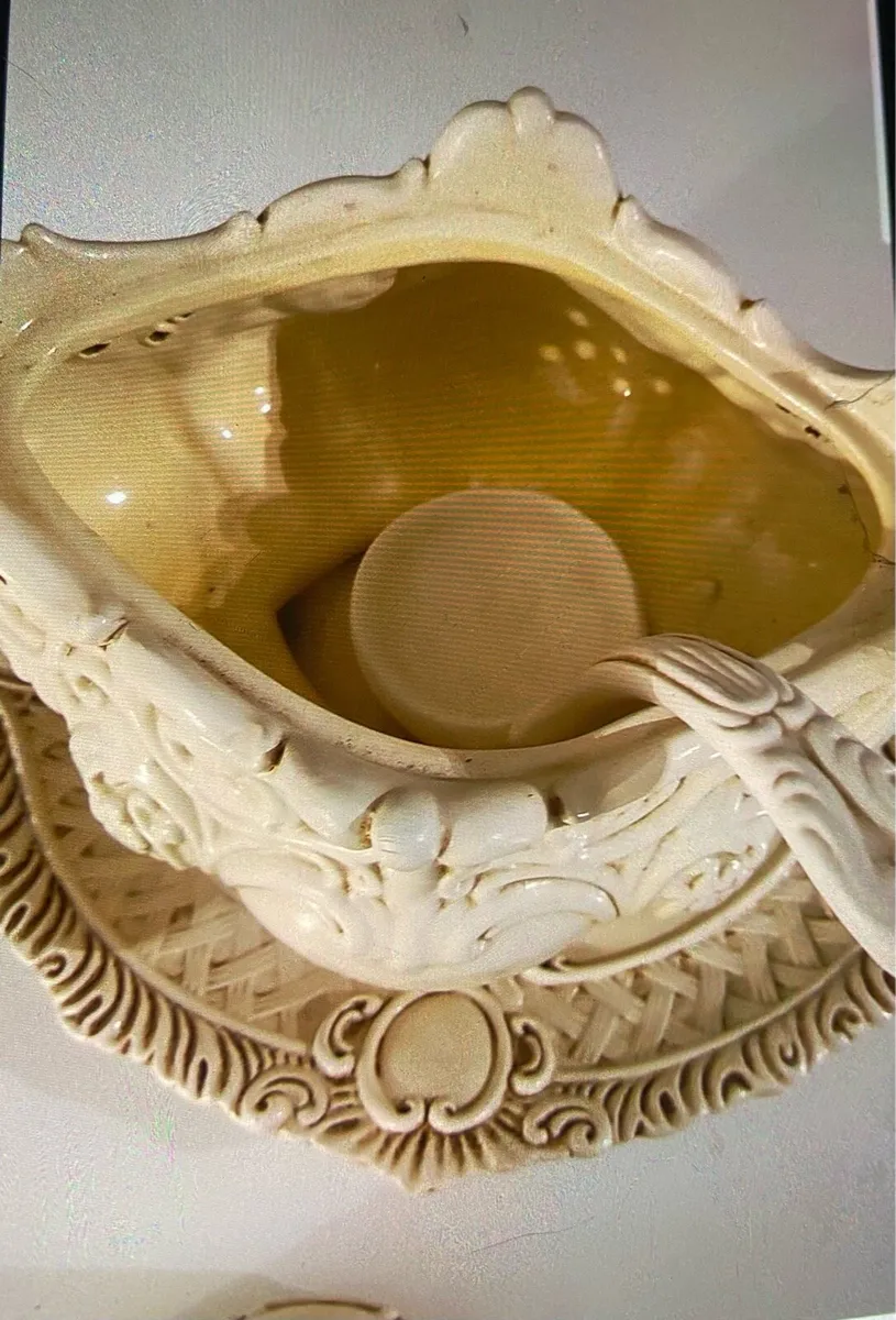 Vintage Capodimonte Soup Tureen - Image 3
