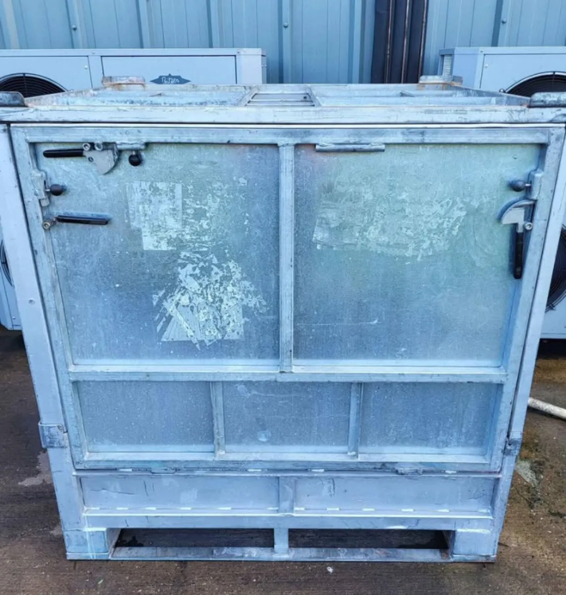 Stillage - Image 2