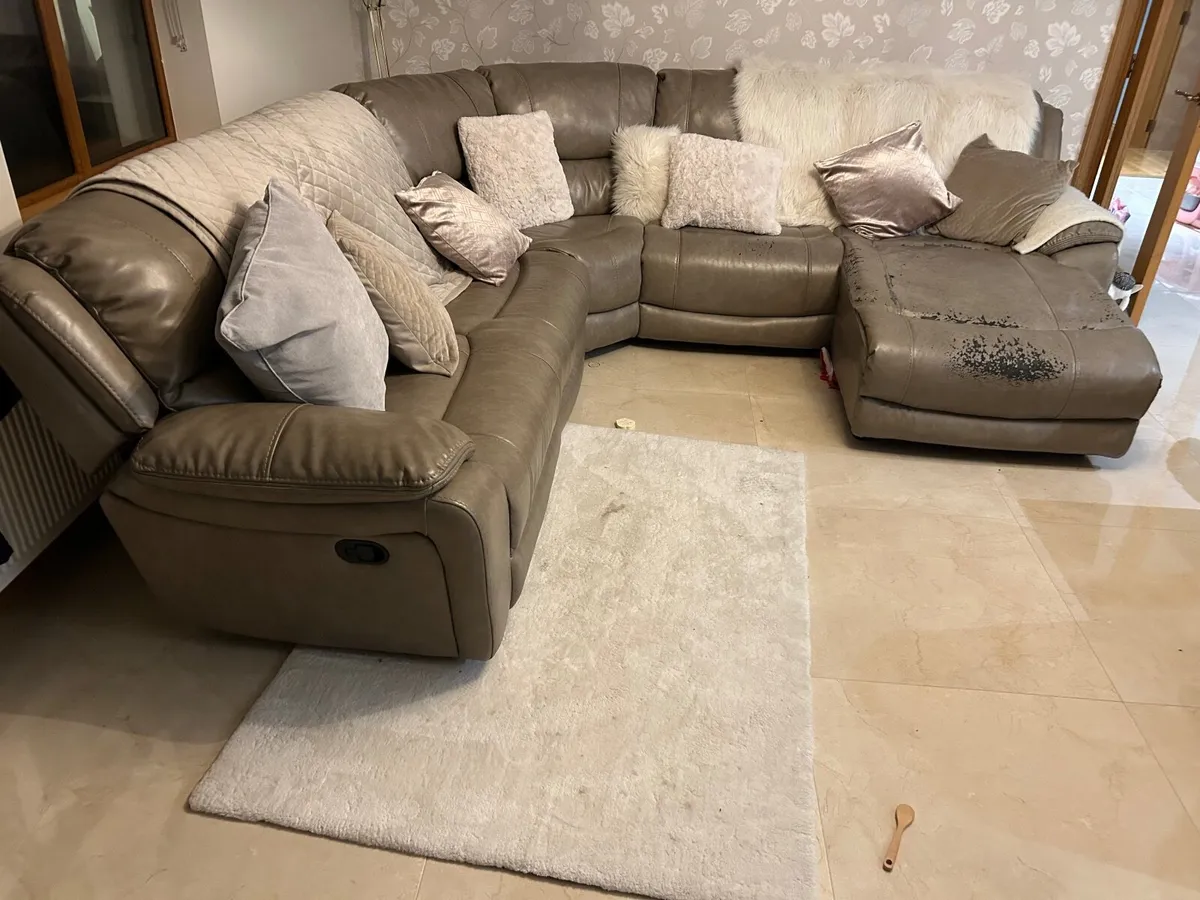 Done deal corner sofas discount