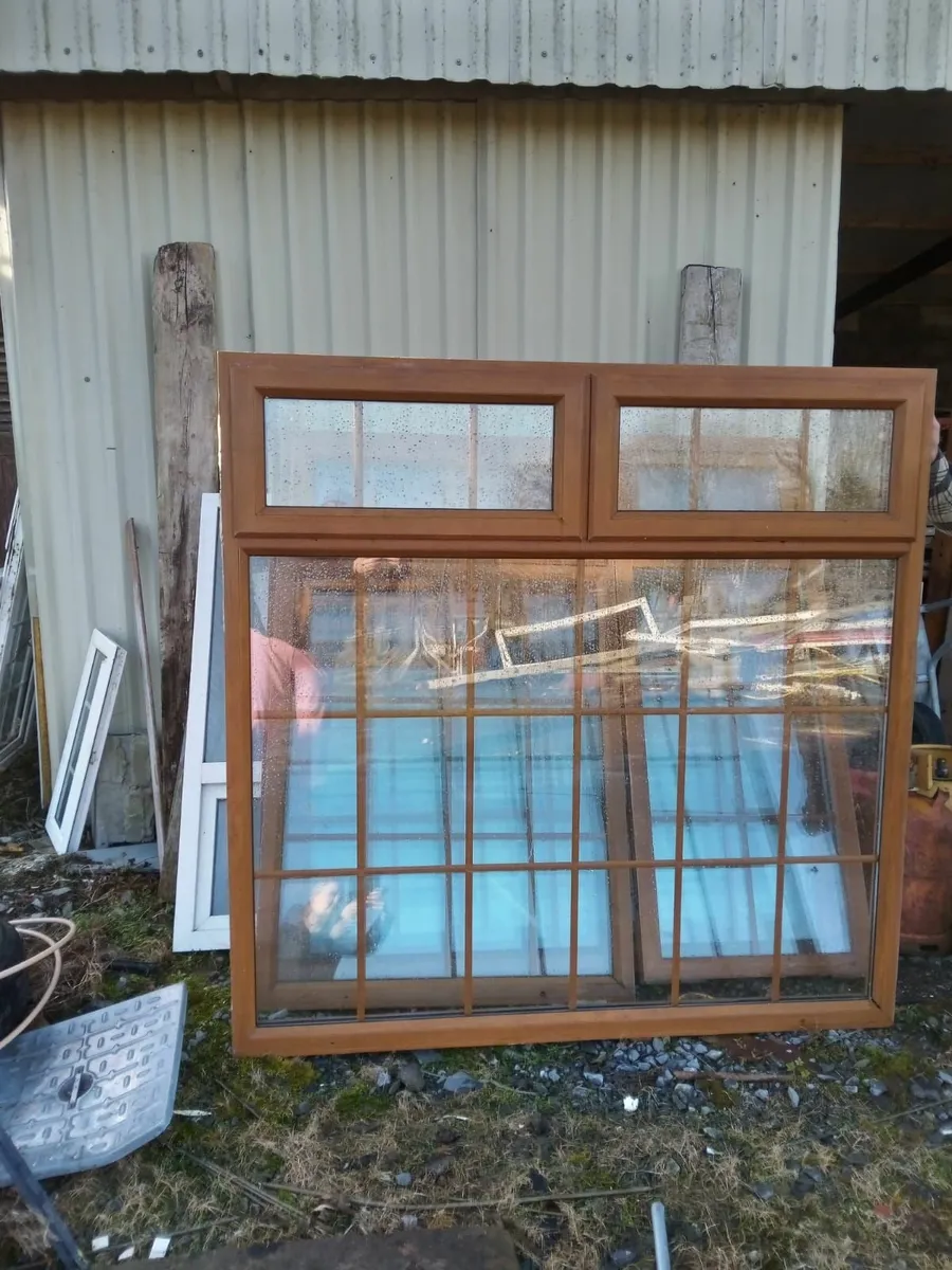 Door and windows - Image 2