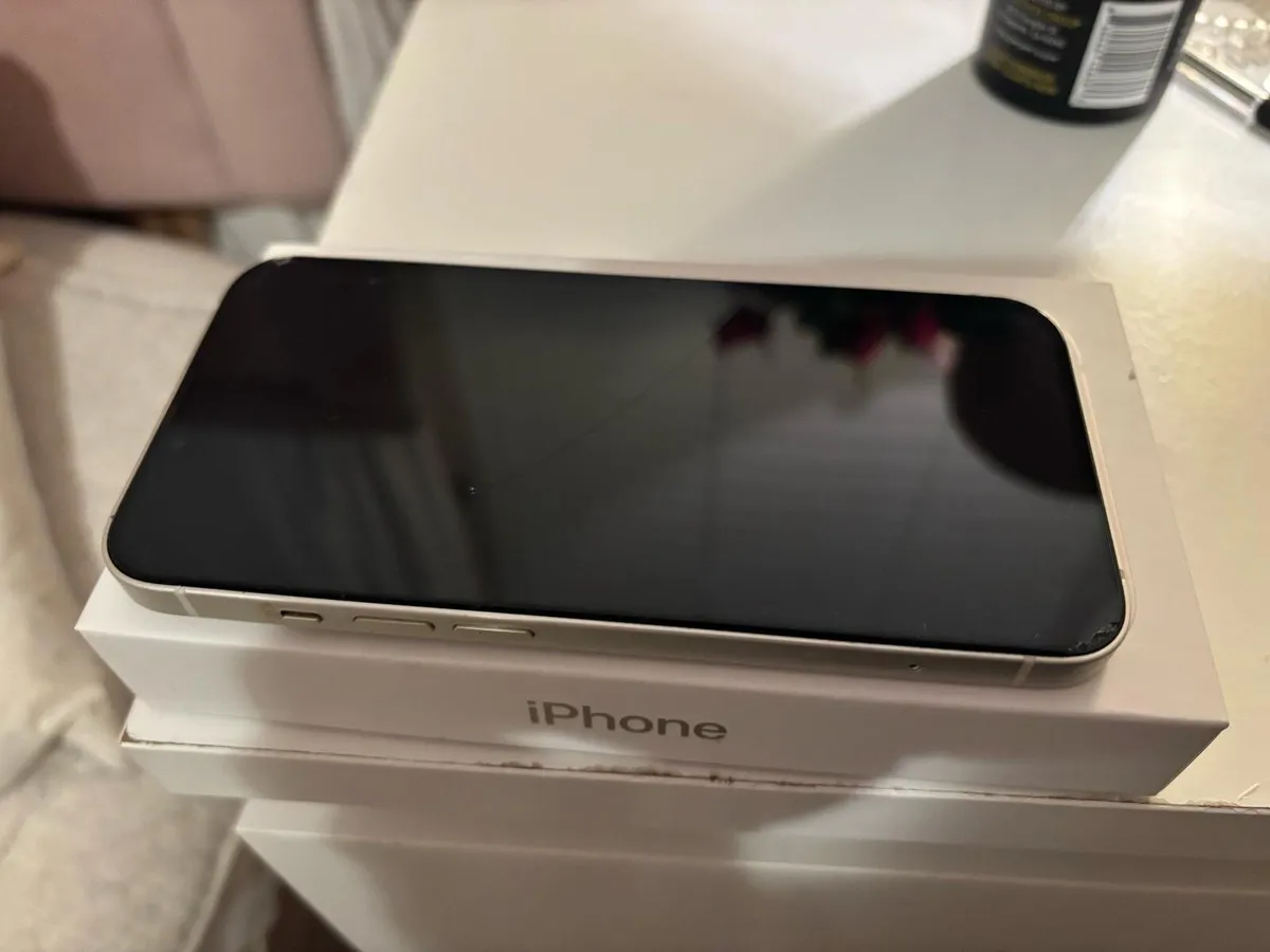 Iphone - Image 3