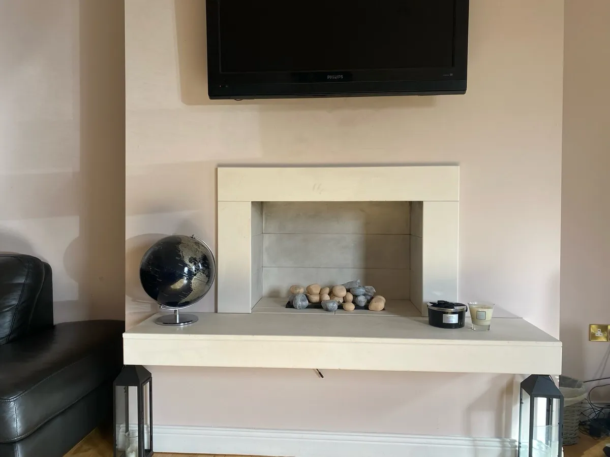 Gas fire and fireplace