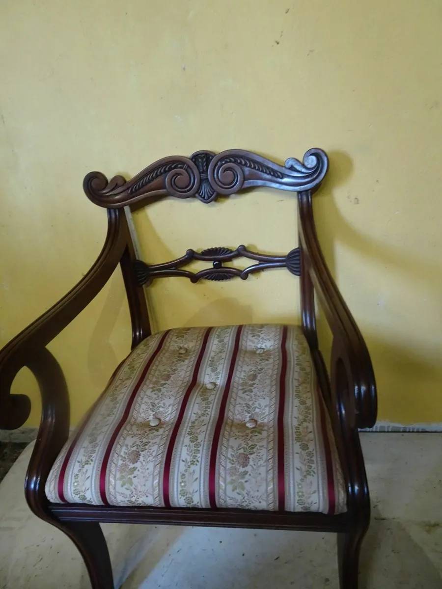 Grand old mahogany chair - Image 3
