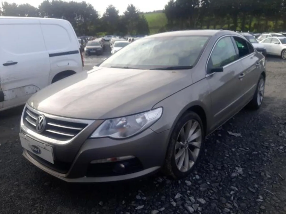10-15 VW PASSAT CC BREAKING - Image 1