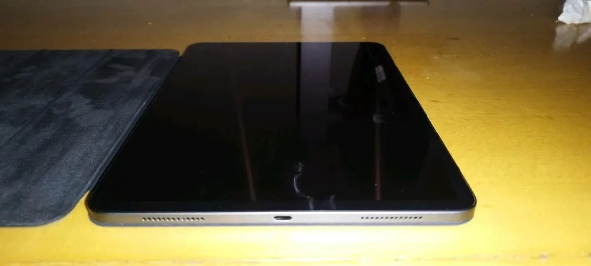 APPLE IPAD PRO 11"NEW!VERY NICE! - Image 1
