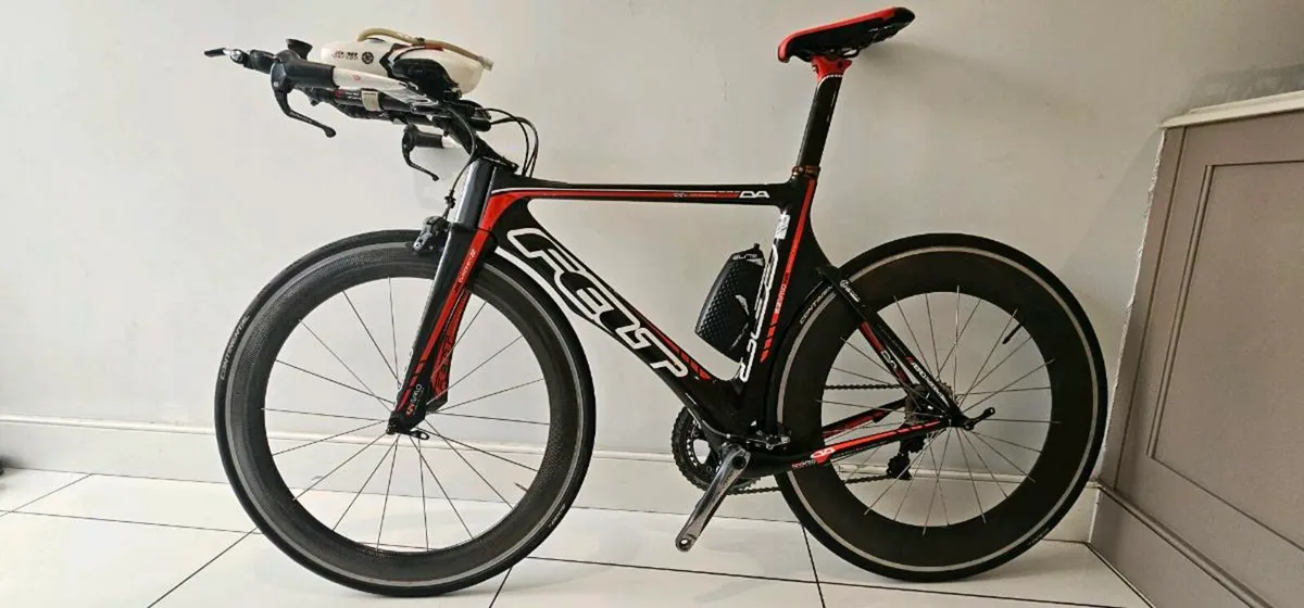 FELT DA2 TT TRIATHLON BIKE - Image 1