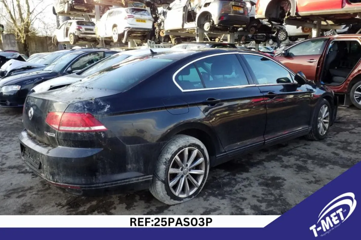 2015 VOLKSWAGEN PASSAT BREAKING FOR PARTS - Image 1