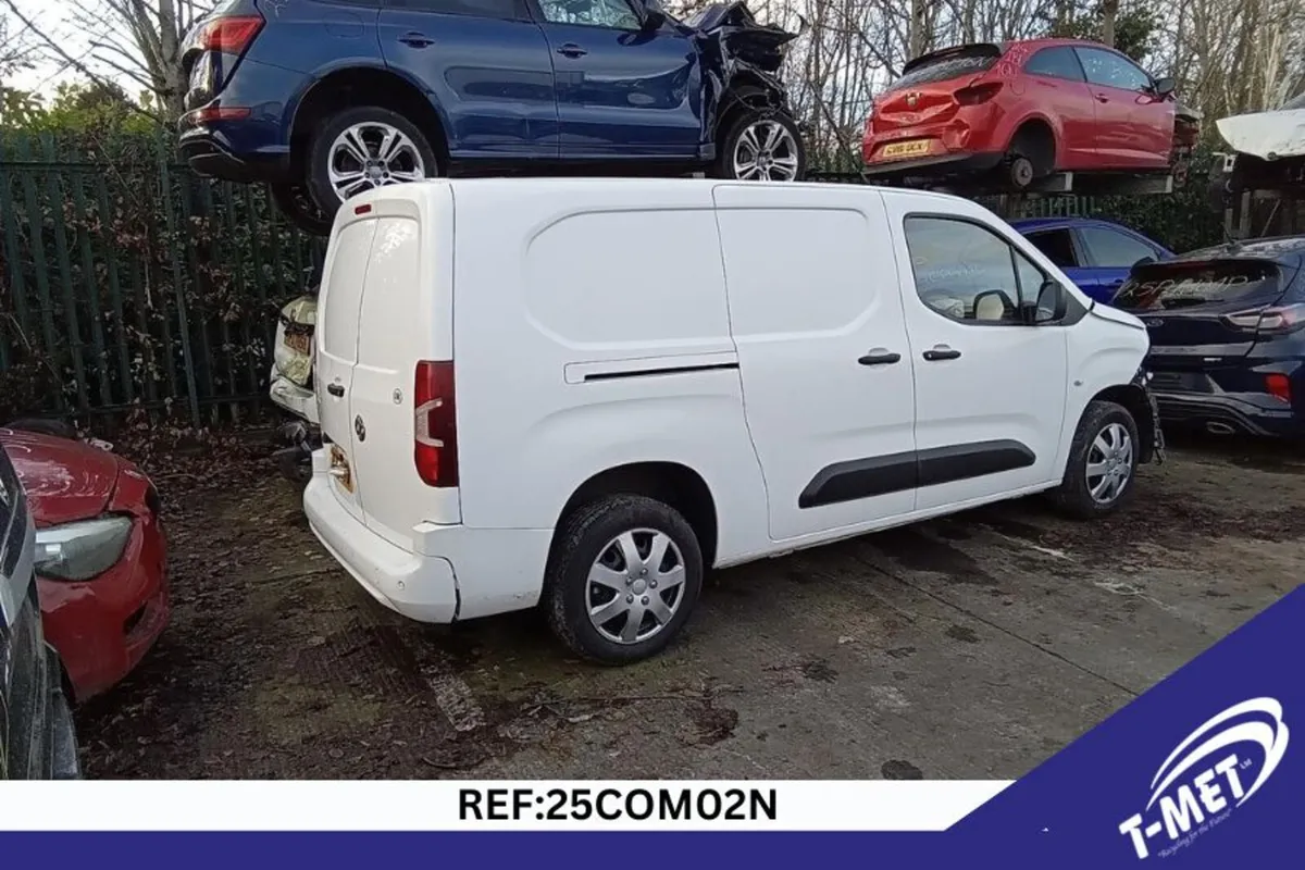 2020 VAUXHALL COMBO BREAKING FOR PARTS - Image 1