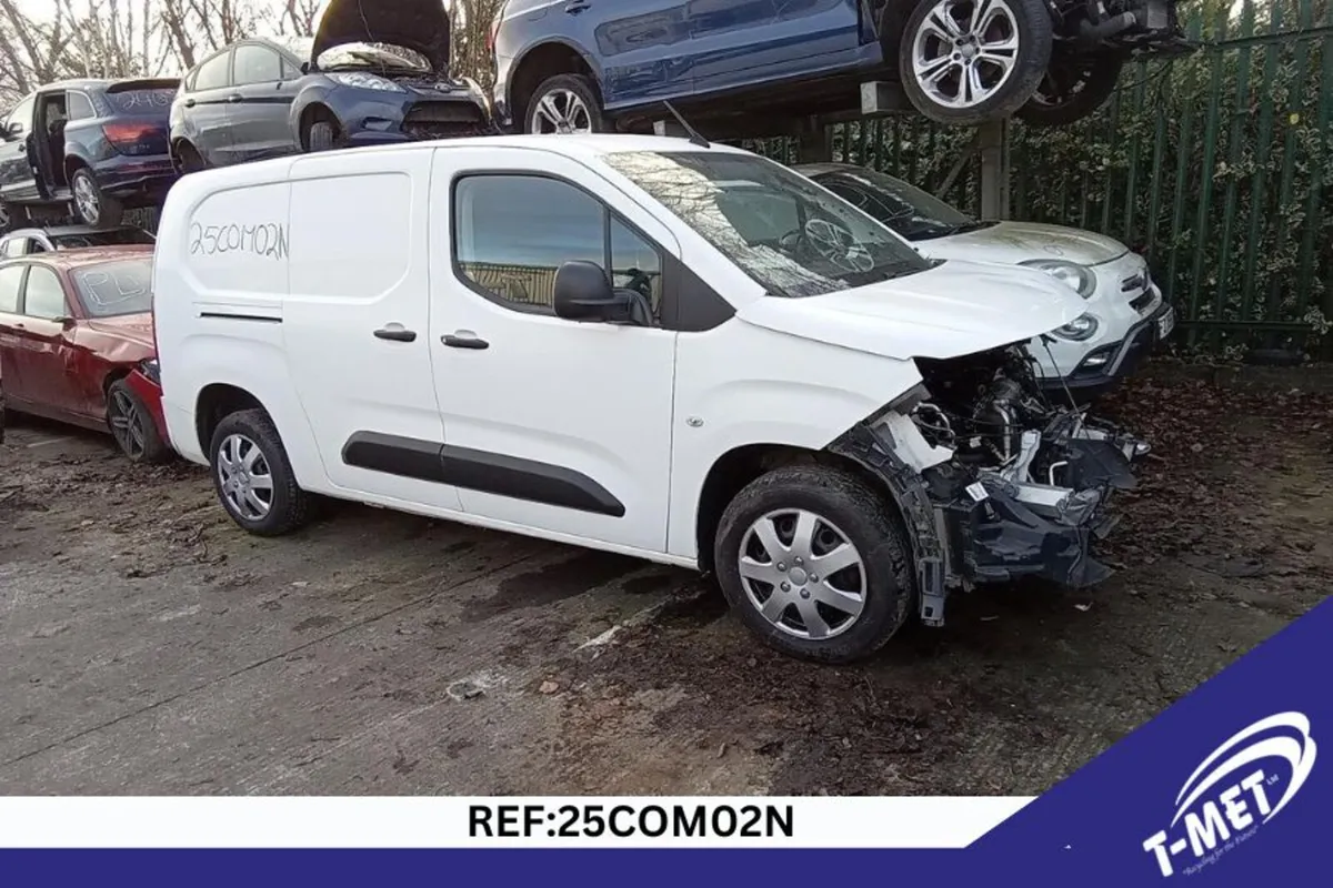 2020 VAUXHALL COMBO BREAKING FOR PARTS - Image 4