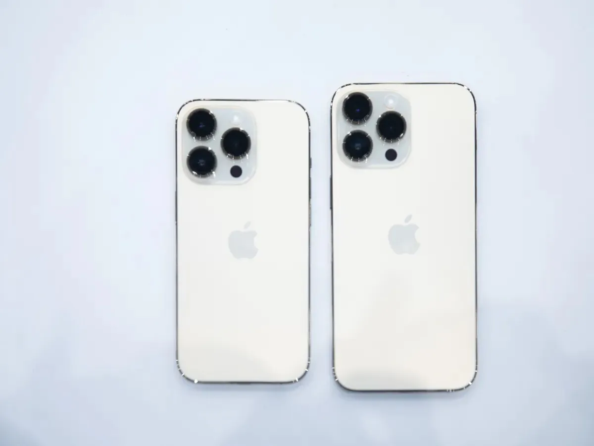 iPhone 14 Pro Max unlocked - Image 1