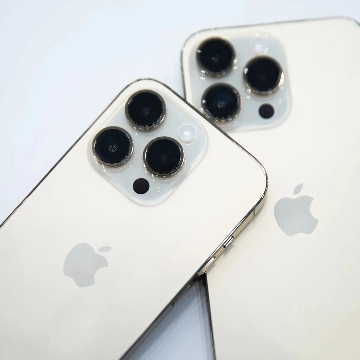iPhone 14 Pro Max unlocked - Image 2