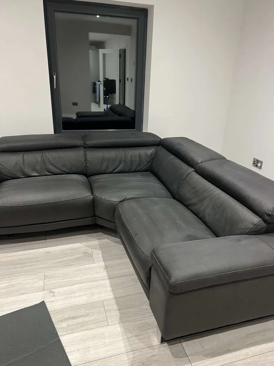 Reeks corner sofa - Image 2